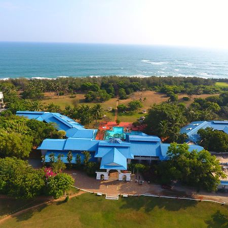המבנטוטה The Oasis Beach Resort מראה חיצוני תמונה