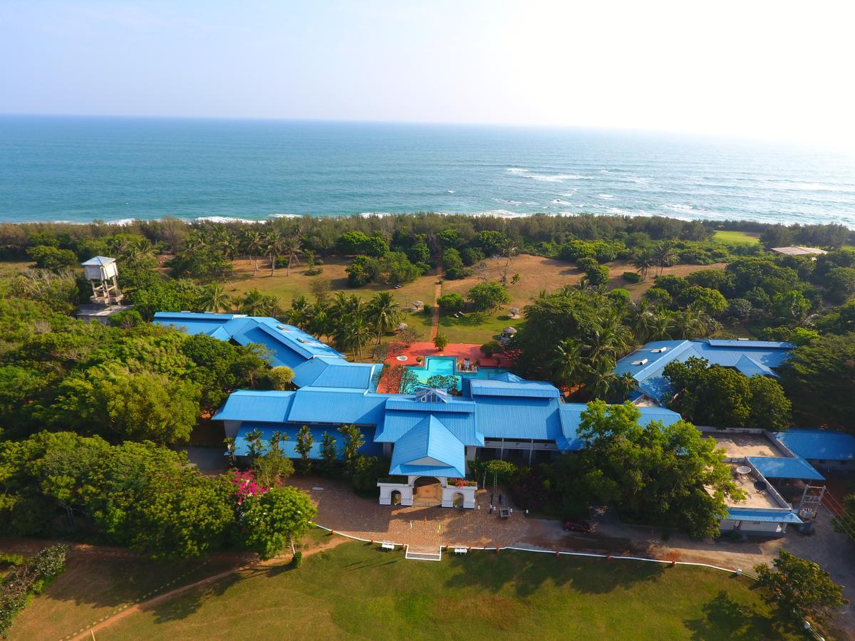 המבנטוטה The Oasis Beach Resort מראה חיצוני תמונה
