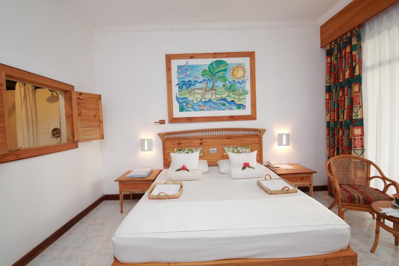 המבנטוטה The Oasis Beach Resort מראה חיצוני תמונה