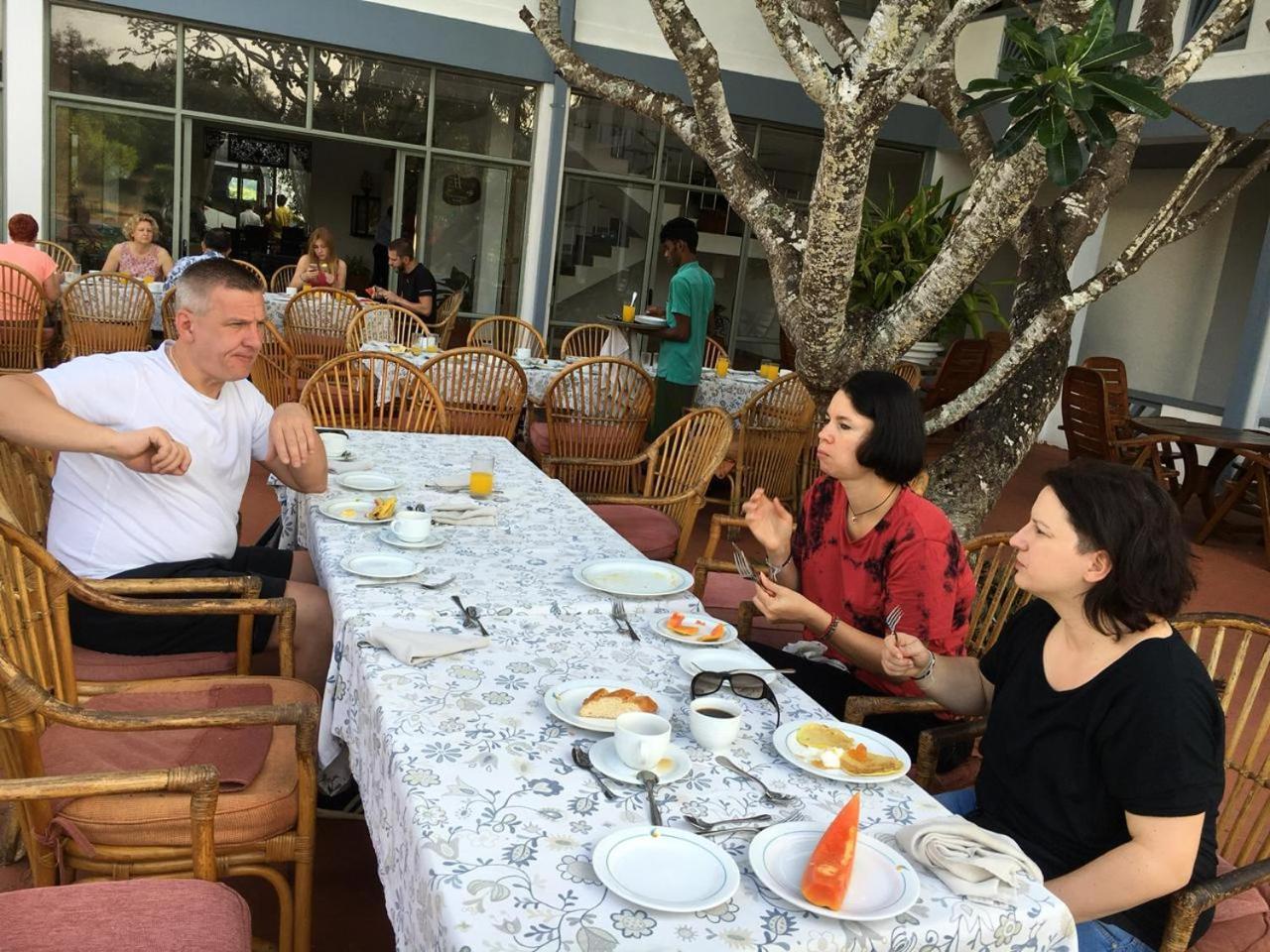 המבנטוטה The Oasis Beach Resort מראה חיצוני תמונה