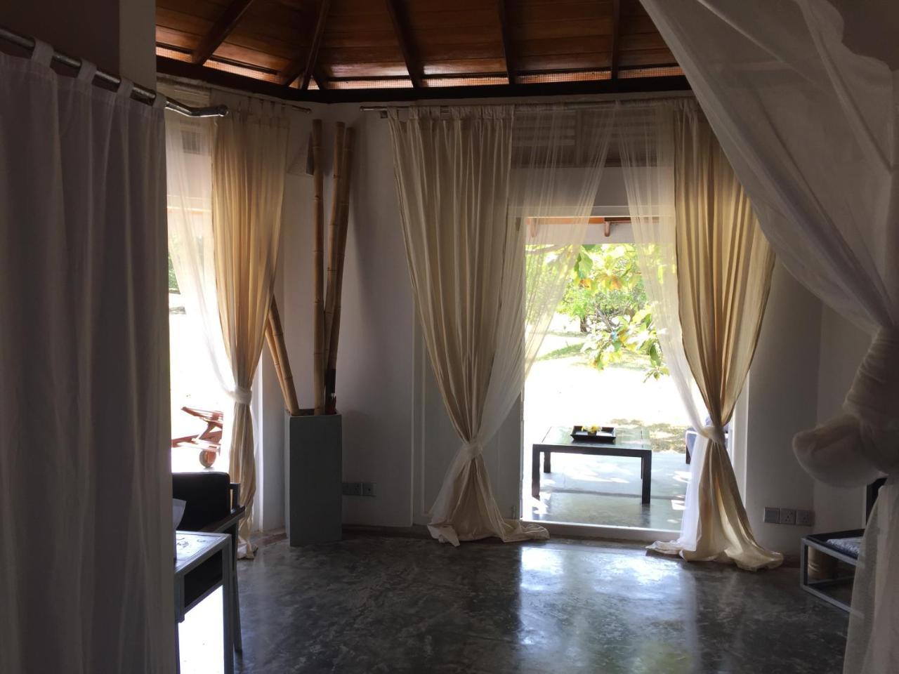 המבנטוטה The Oasis Beach Resort מראה חיצוני תמונה