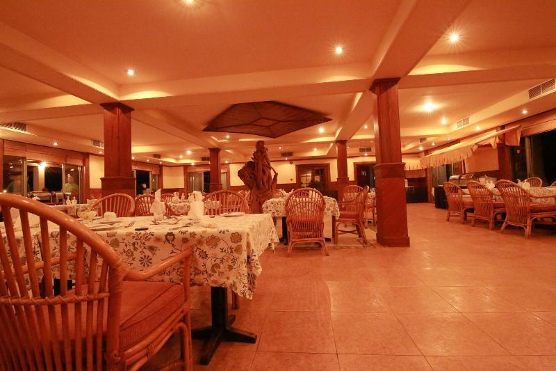 המבנטוטה The Oasis Beach Resort מראה חיצוני תמונה